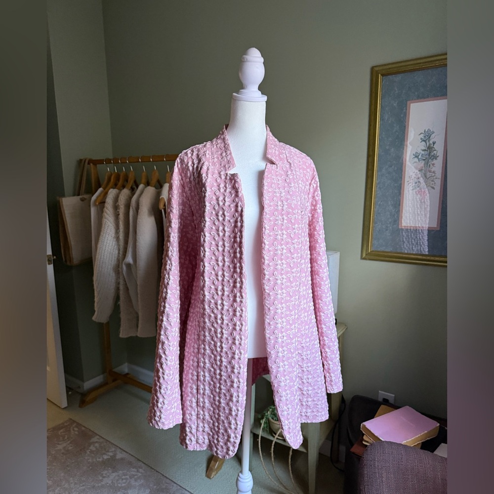 Pink Textured Long Line Open Front Mock Neck Blazer - Picture 3 of 9